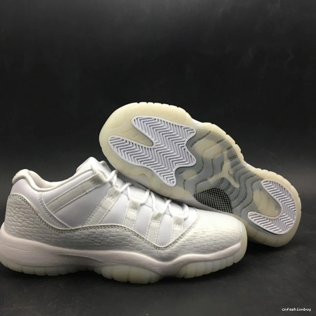 Frost Jordan Low Heiress White 11 Air 897331-100 0707